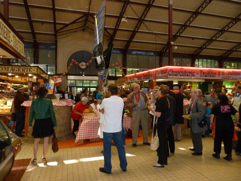 halles_narbonne_tout_un_fromage_cercle_occitan_la_clape_consulat_septimanie_24_mai_2014-22