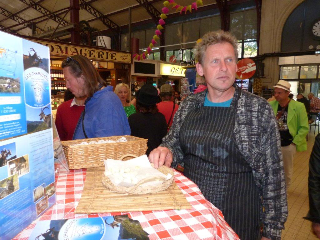 halles_narbonne_tout_un_fromage_cercle_occitan_la_clape_consulat_septimanie_24_mai_2014-33