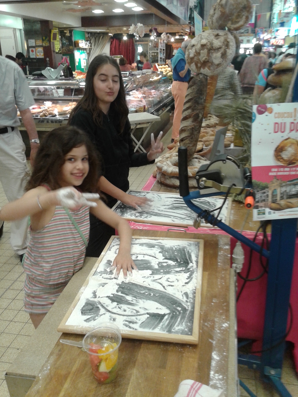 les_halles_de_narbonne_animation_pain_boulangers_boulangerie_epi-d-or_14_mai_2015-01