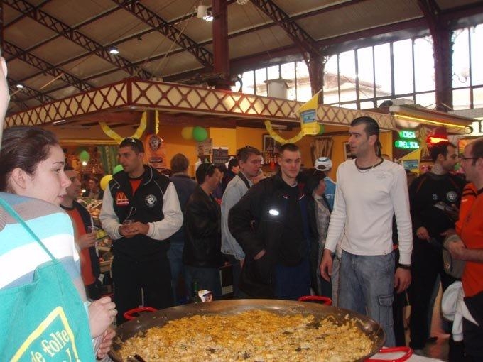 omelette paques halles narbonne 2007 (2)