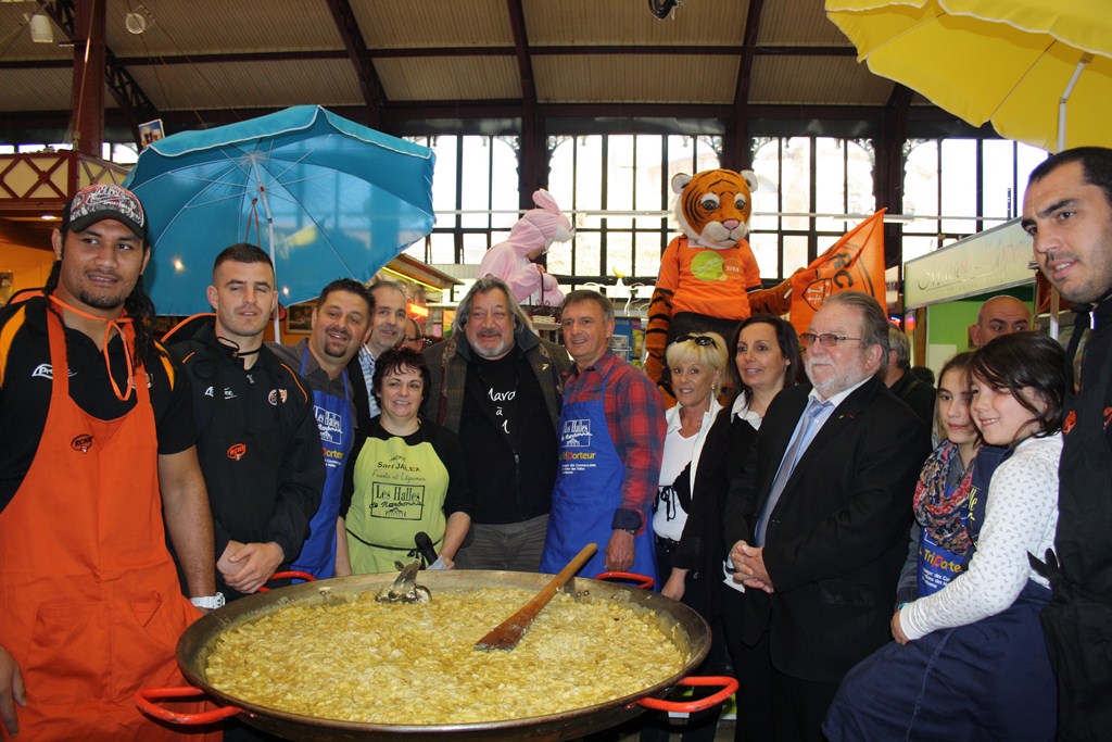 halles_narbonne_paques_omelette_jeanclaude_dreyfus_medaille_touristique_triporteur_rcnm_tignous_pinpin_cocotte_2012-44