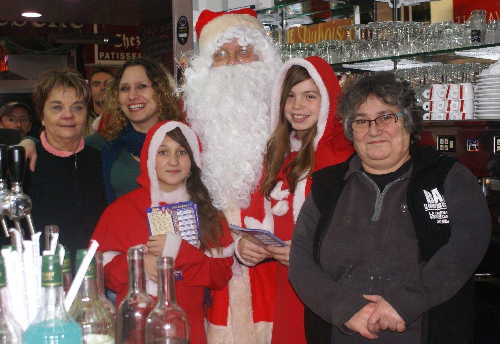 les_halles_de_narbonne_animation_promotion_photos_pere_noel_samedi-21-12-2013-03
