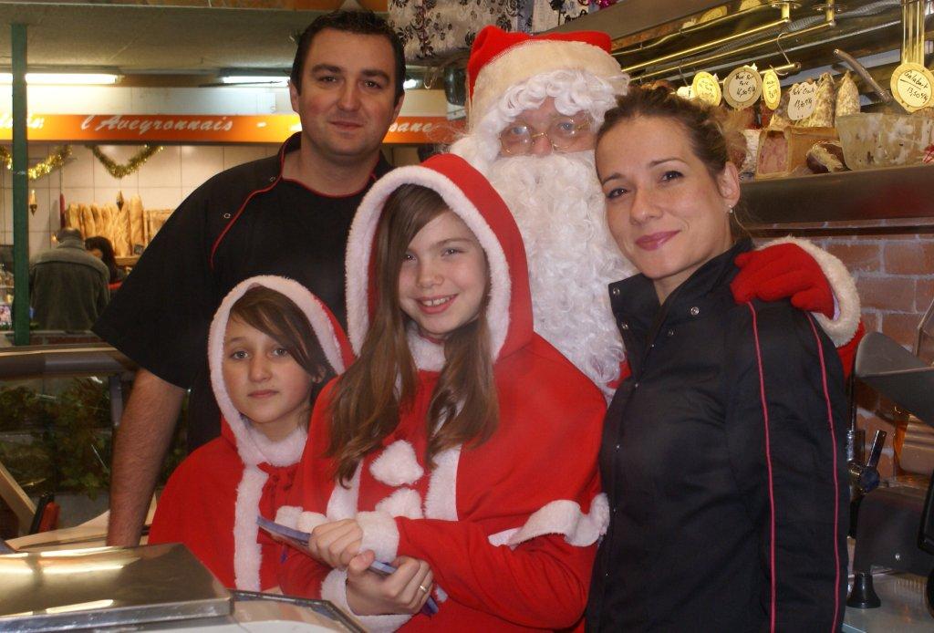les_halles_de_narbonne_animation_promotion_photos_pere_noel_samedi-21-12-2013-13