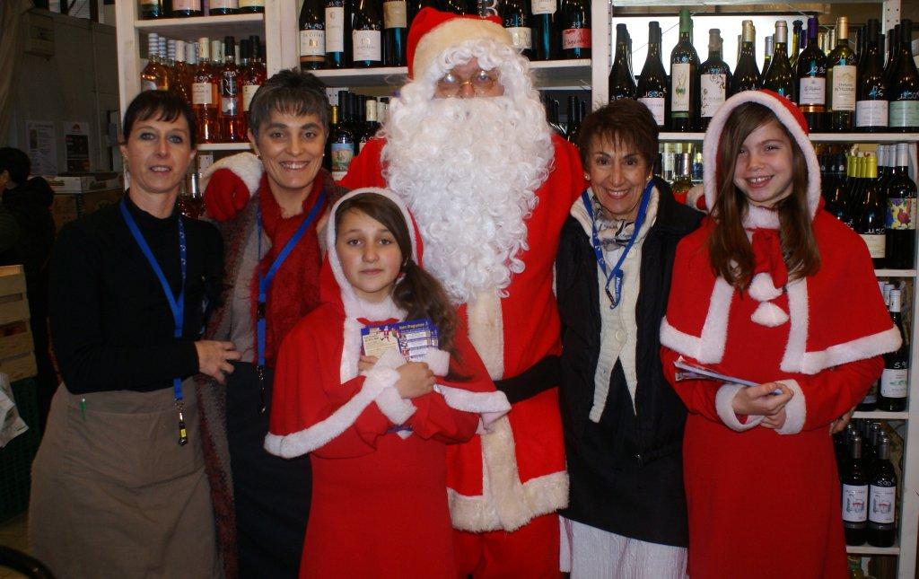 les_halles_de_narbonne_animation_promotion_photos_pere_noel_samedi-21-12-2013-18