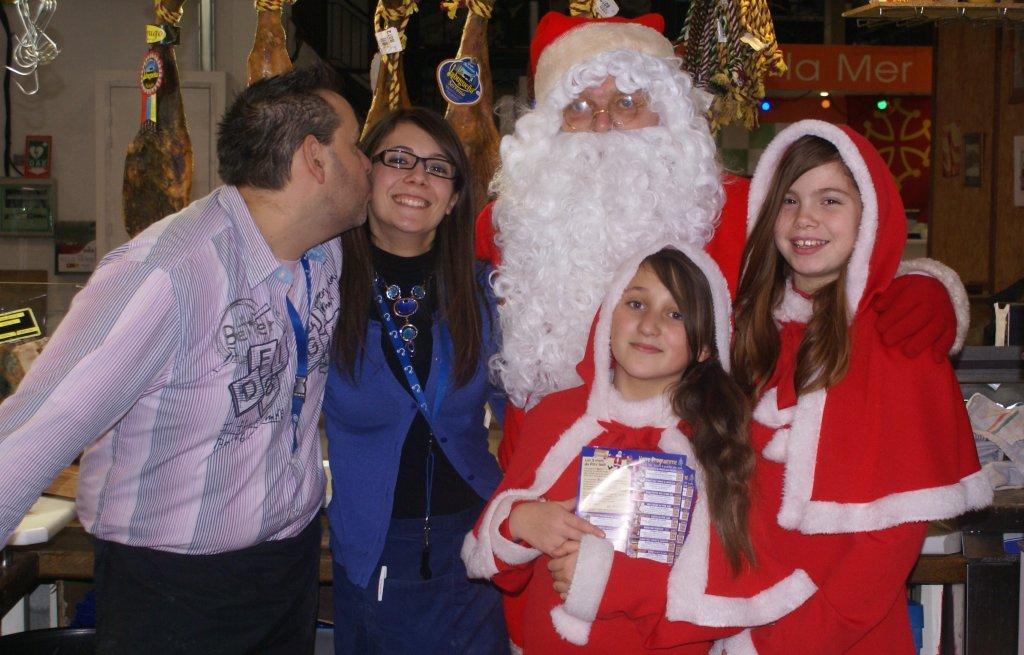 les_halles_de_narbonne_animation_promotion_photos_pere_noel_samedi-21-12-2013-20
