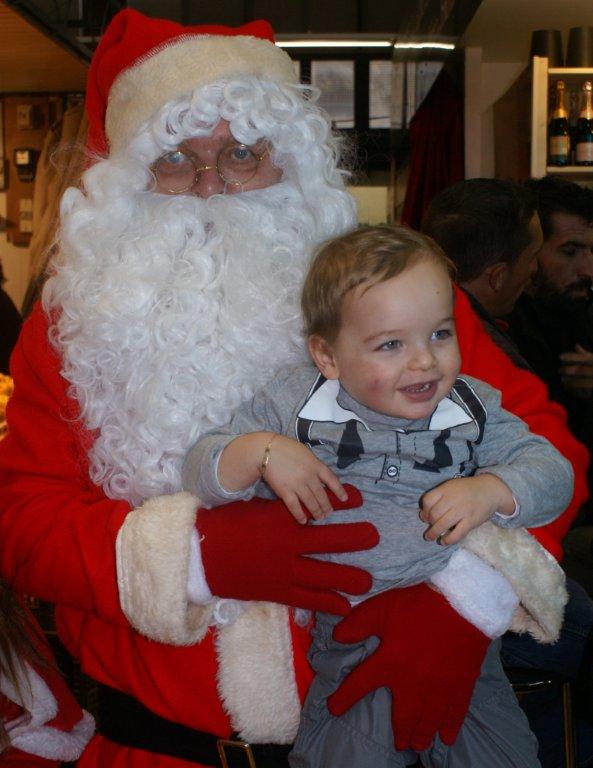 les_halles_de_narbonne_animation_promotion_photos_pere_noel_samedi-21-12-2013-45