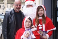 les_halles_de_narbonne_animation_promotion_photos_pere_noel_samedi-21-12-2013-02