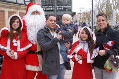 les_halles_de_narbonne_animation_promotion_photos_pere_noel_samedi-21-12-2013-24