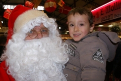 les_halles_de_narbonne_animation_promotion_photos_pere_noel_samedi-21-12-2013-30