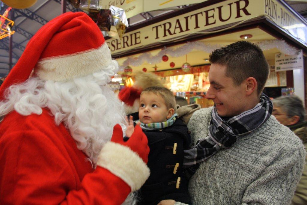 les_halles_de_narbonne_animation_promotion_photos_pere_noel_dimanche-22-12-2013-10