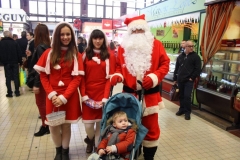 les_halles_de_narbonne_animation_promotion_photos_pere_noel_dimanche-22-12-2013-107