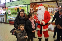 les_halles_de_narbonne_animation_promotion_photos_pere_noel_dimanche-22-12-2013-110