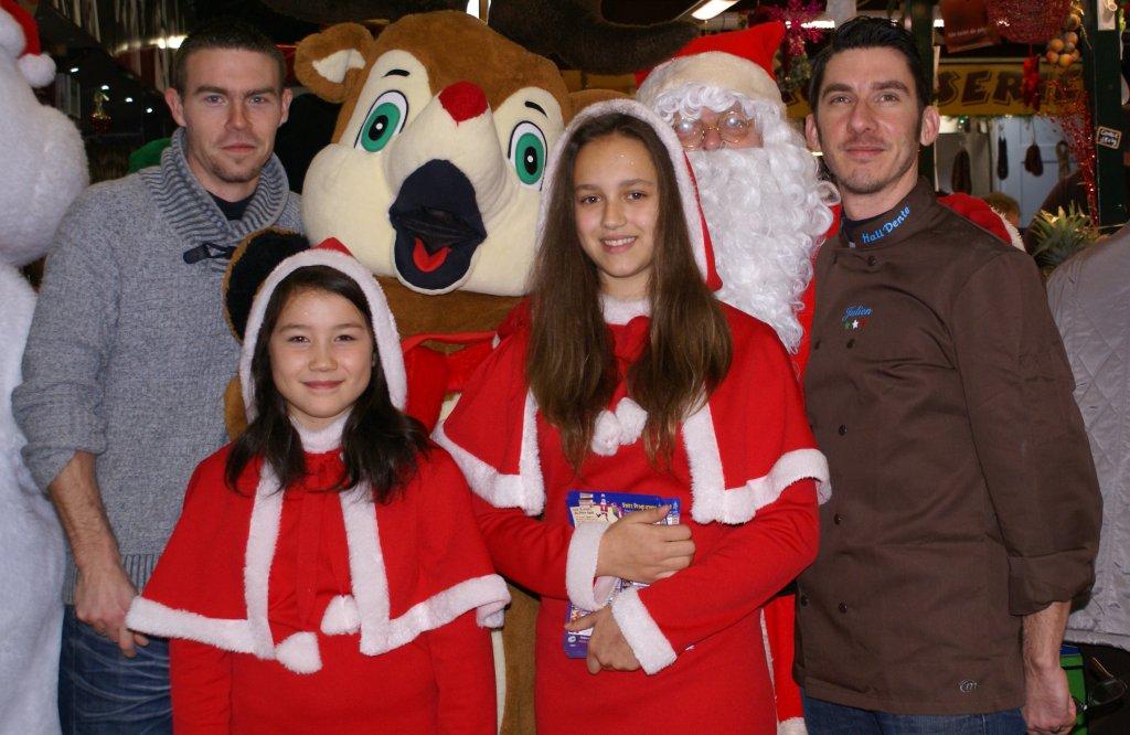 18-les_halles_de_narbonne_animation_promotion_photos_pere_noel_mardi-24-12-2013-