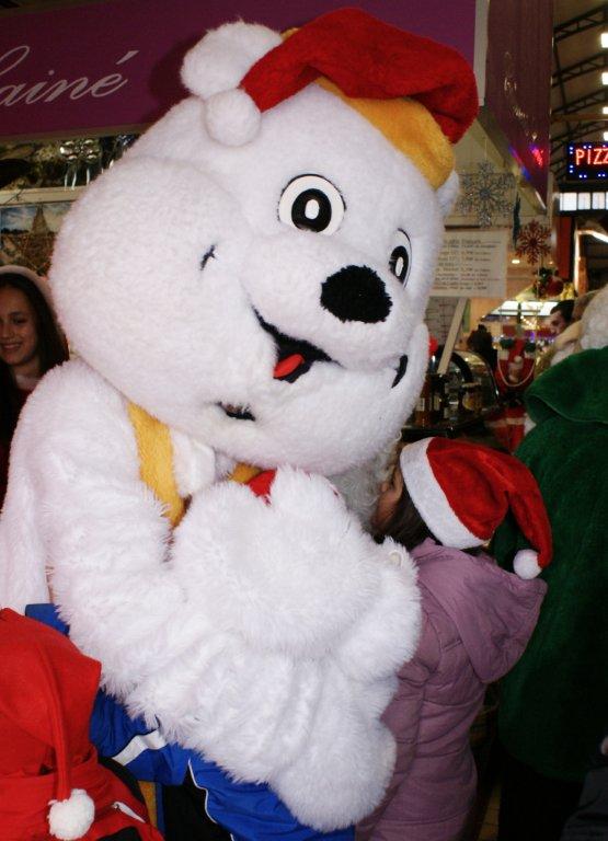 21-les_halles_de_narbonne_animation_promotion_photos_pere_noel_mardi-24-12-2013-