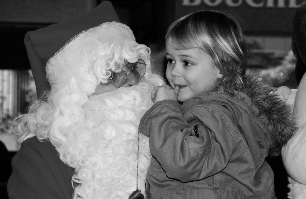 27-les_halles_de_narbonne_animation_promotion_photos_pere_noel_mardi-24-12-2013-