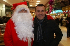 02-les_halles_de_narbonne_animation_promotion_photos_pere_noel_mardi-24-12-2013-