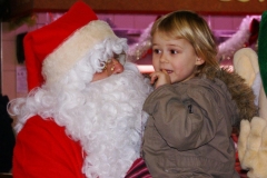 26-les_halles_de_narbonne_animation_promotion_photos_pere_noel_mardi-24-12-2013-