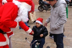 33-les_halles_de_narbonne_animation_promotion_photos_pere_noel_mardi-24-12-2013-