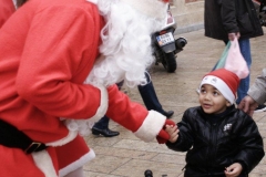 34-les_halles_de_narbonne_animation_promotion_photos_pere_noel_mardi-24-12-2013-