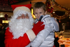 51-les_halles_de_narbonne_animation_promotion_photos_pere_noel_mardi-24-12-2013-