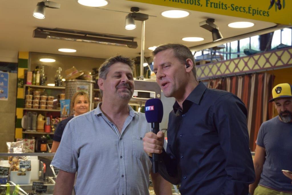 halles_narbonne_plus_beau_marche_de_france_tf1_13h_marie-sophie_lacarrau_30_juin_2022-Photos_Laure_Martorell-142