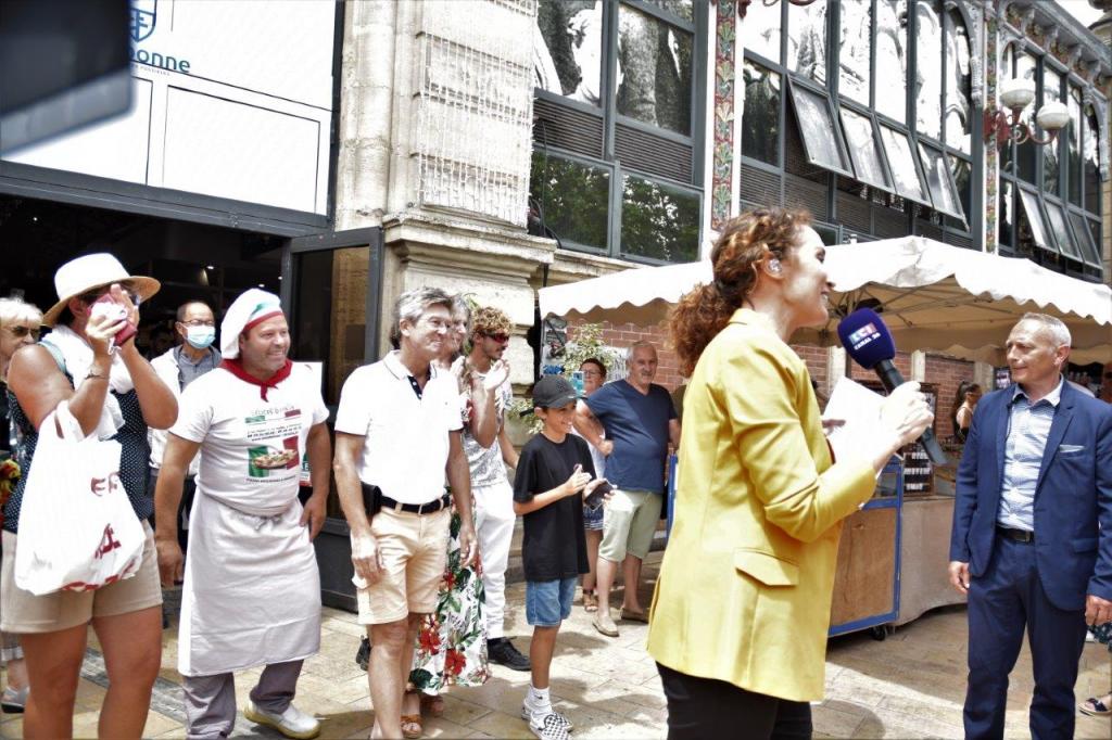 halles_narbonne_plus_beau_marche_de_france_tf1_13h_marie-sophie_lacarrau_30_juin_2022-Photos_Laure_Martorell-97