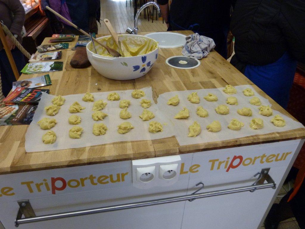 les_halles_de_narbonne_roquefort_societe_150_ans_amicale_aveyronnais_aude_09-11-2013-06