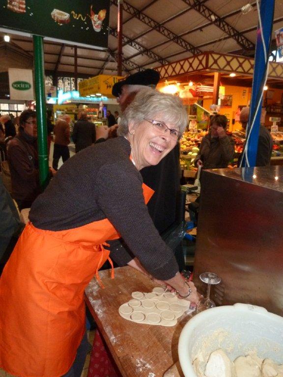 les_halles_de_narbonne_roquefort_societe_150_ans_amicale_aveyronnais_aude_09-11-2013-09