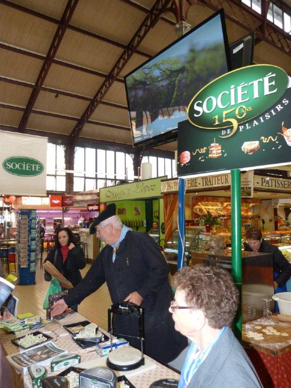 les_halles_de_narbonne_roquefort_societe_150_ans_amicale_aveyronnais_aude_09-11-2013-11
