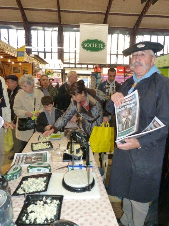 les_halles_de_narbonne_roquefort_societe_150_ans_amicale_aveyronnais_aude_09-11-2013-16