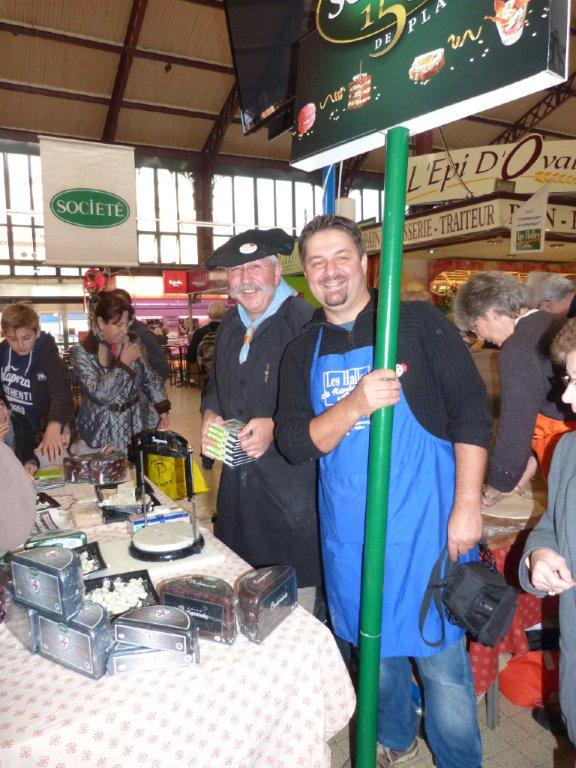 les_halles_de_narbonne_roquefort_societe_150_ans_amicale_aveyronnais_aude_09-11-2013-17