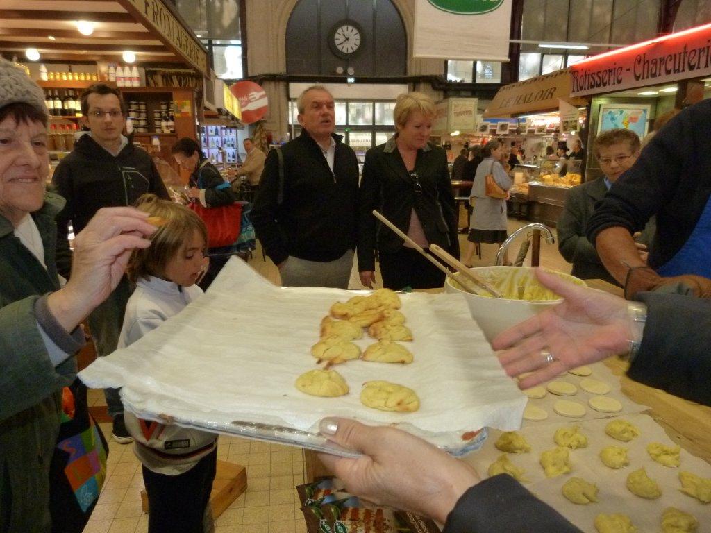 les_halles_de_narbonne_roquefort_societe_150_ans_amicale_aveyronnais_aude_09-11-2013-21