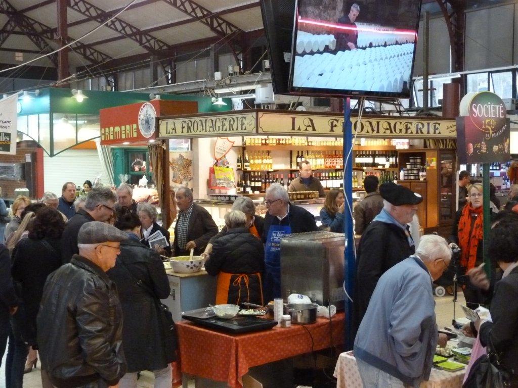 les_halles_de_narbonne_roquefort_societe_150_ans_amicale_aveyronnais_aude_09-11-2013-34
