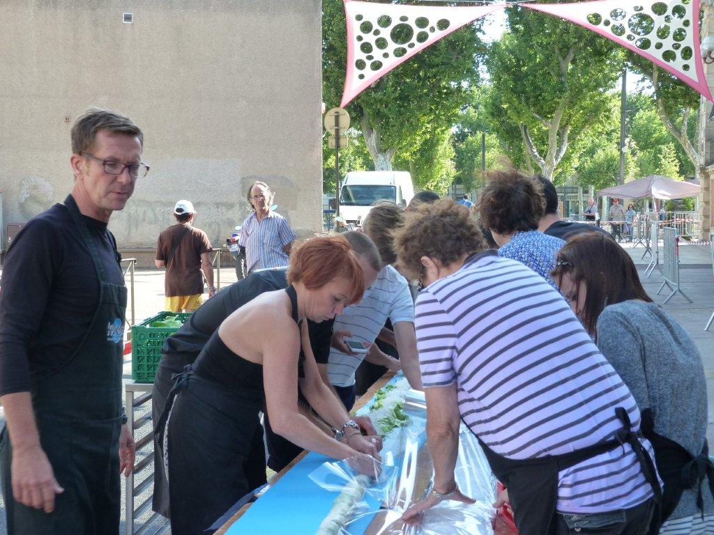 les_halles_de_narbonne_animation_rouleau_de_printemps_kioskasie_2015-06