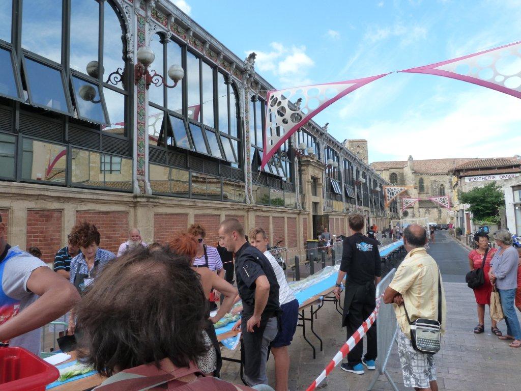 les_halles_de_narbonne_animation_rouleau_de_printemps_kioskasie_2015-25
