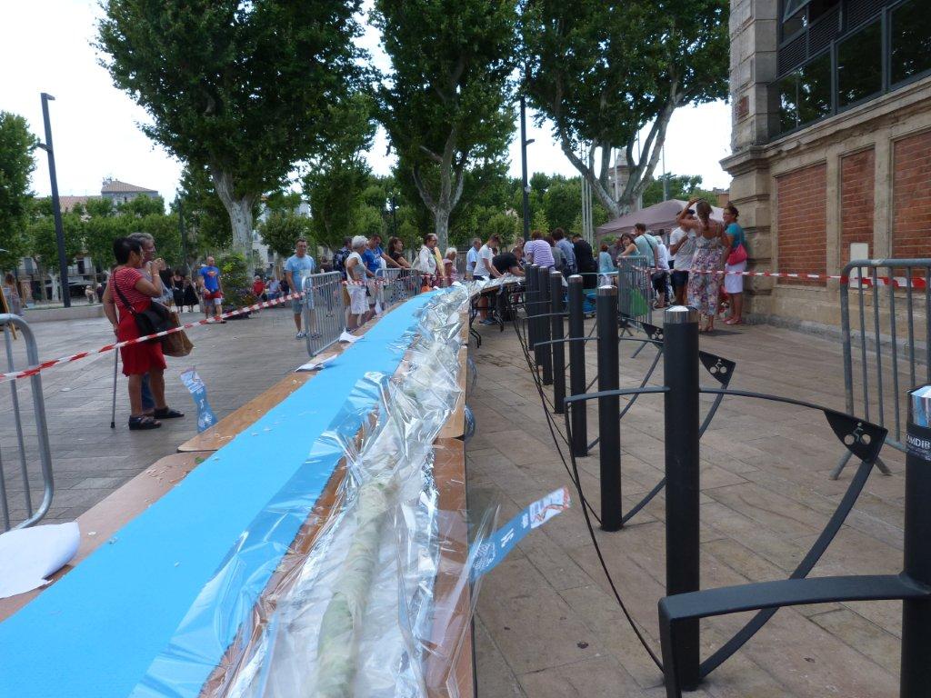 les_halles_de_narbonne_animation_rouleau_de_printemps_kioskasie_2015-45