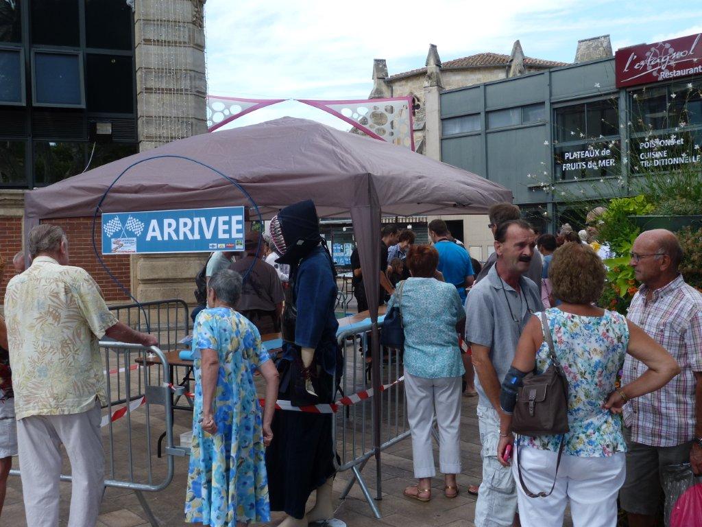 les_halles_de_narbonne_animation_rouleau_de_printemps_kioskasie_2015-48
