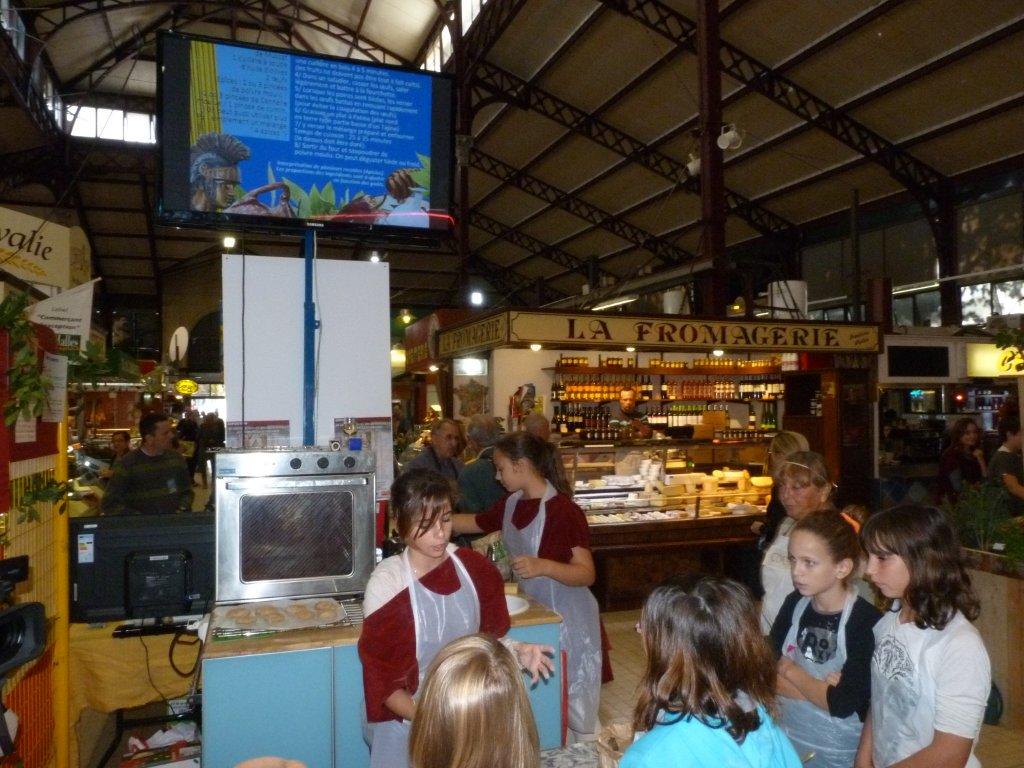 les_halles_de_narbonne_semaine_du_gout_ateliers_pedagogiques_16-10-2013-28
