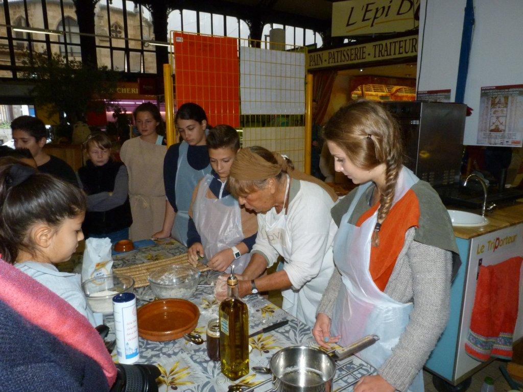 les_halles_de_narbonne_semaine_du_gout_ateliers_pedagogiques_2013-26