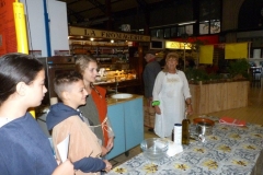 les_halles_de_narbonne_semaine_du_gout_ateliers_pedagogiques_2013-05