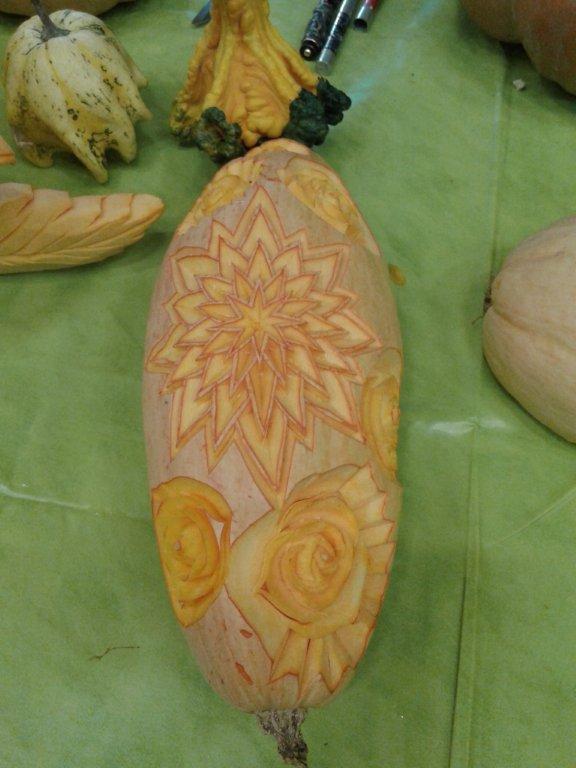halles_narbonne_semaine_du_gout_courges_sculpteur_eric_berthault_cakes_soupes_degustation_animation_2015-20