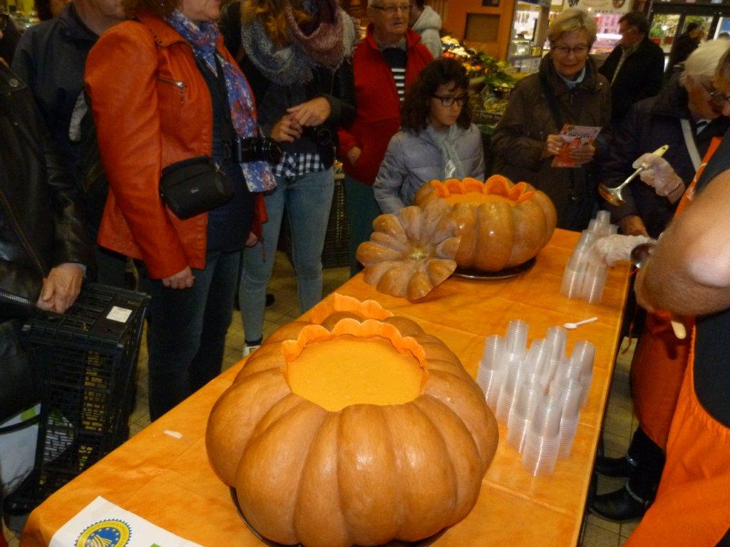 halles_narbonne_semaine_du_gout_courges_vin_primeur_banda_couleur_soleil_soupes_degustation_animation_2015-06