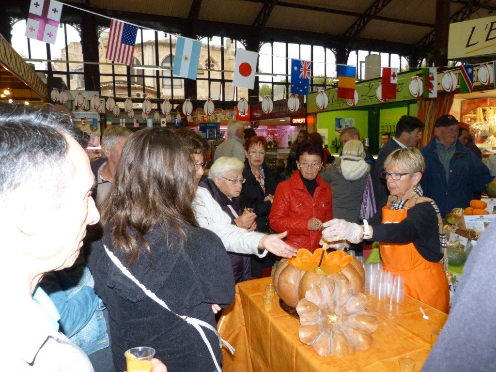 halles_narbonne_semaine_du_gout_courges_vin_primeur_banda_couleur_soleil_soupes_degustation_animation_2015-15