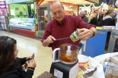 terramadreday-halles-narbonne-miel-2011-01