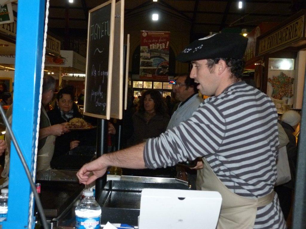 les_halles_de_narbonne_animation_promotion_produits_tripiers_interbev_benoit_carquet_champion_de_france_cuisine_plancha-22-11-2013-19