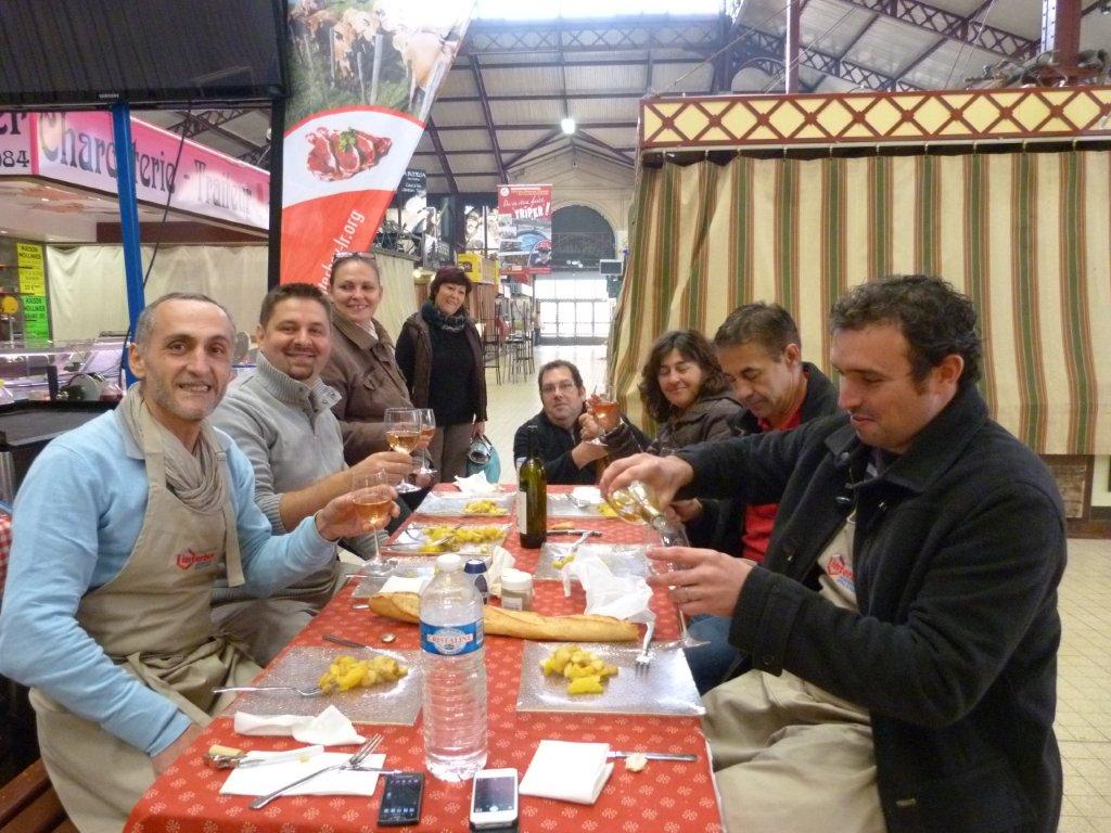 les_halles_de_narbonne_animation_promotion_produits_tripiers_interbev_benoit_carquet_champion_de_france_cuisine_plancha-22-11-2013-30