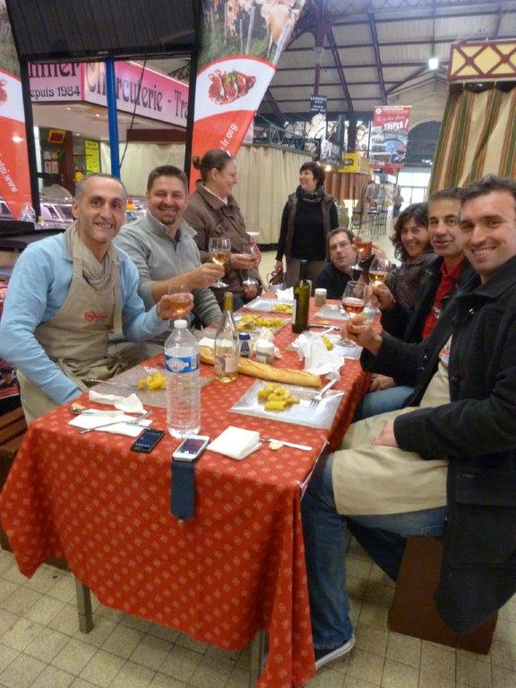 les_halles_de_narbonne_animation_promotion_produits_tripiers_interbev_benoit_carquet_champion_de_france_cuisine_plancha-22-11-2013-33