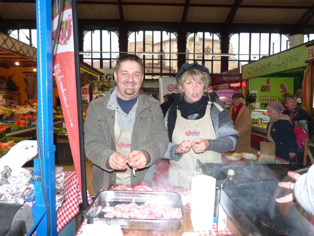 les_halles_de_narbonne_animation_promotion_produits_tripiers_interbev_benoit_carquet_champion_de_france_cuisine_plancha-23-11-2013-01