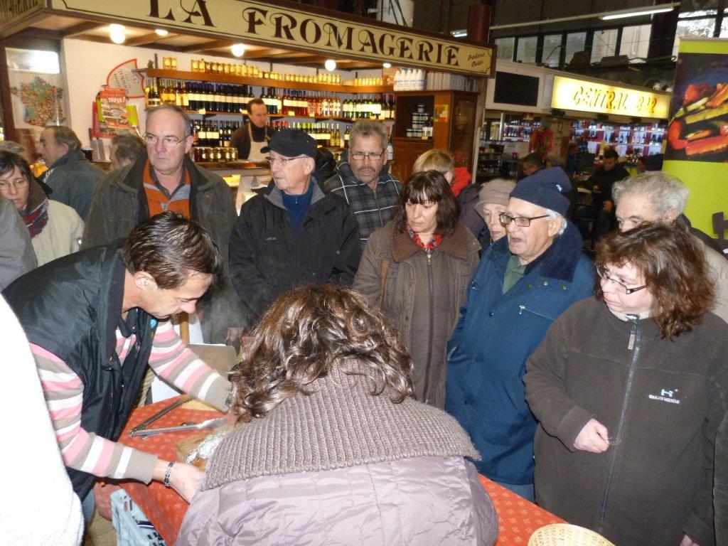 les_halles_de_narbonne_animation_promotion_produits_tripiers_interbev_benoit_carquet_champion_de_france_cuisine_plancha-23-11-2013-16