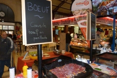 les_halles_de_narbonne_animation_promotion_produits_tripiers_interbev_benoit_carquet_champion_de_france_cuisine_plancha-22-11-2013-11